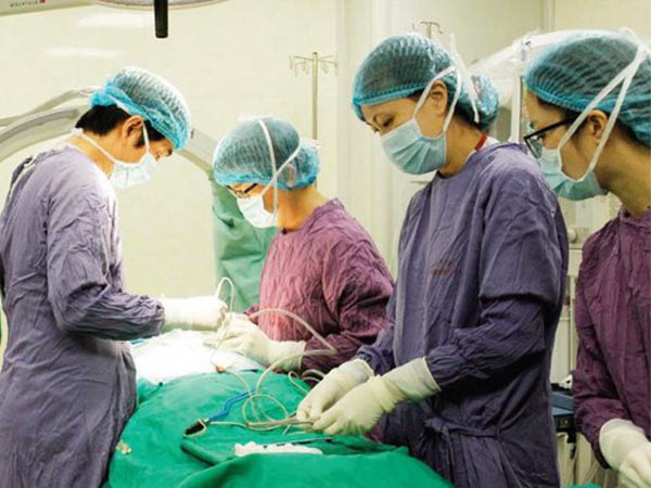 Chỉ định phẫu thuật khi vỡ C1