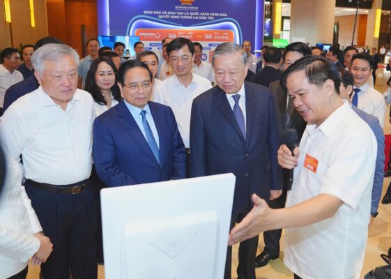 Tổng bí thư Tô Lâm đánh giá cao nỗ lực chuyển đổi số và ứng dụng trí tuệ nhân tạo trong khám chữa bệnh của Bệnh viện Bạch Mai