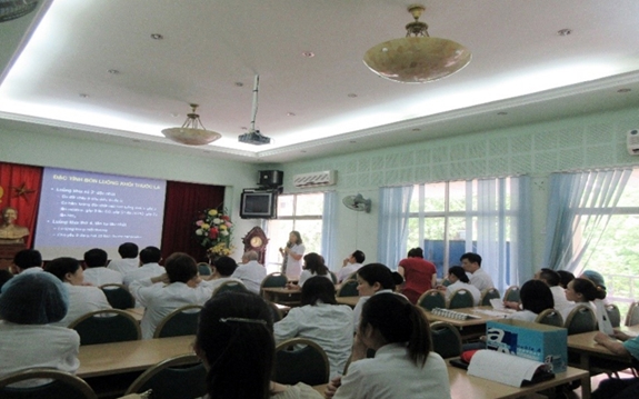 Bệnh viện Bạch Mai: Cai nghiện thuốc lá cho hàng trăm bệnh nhân