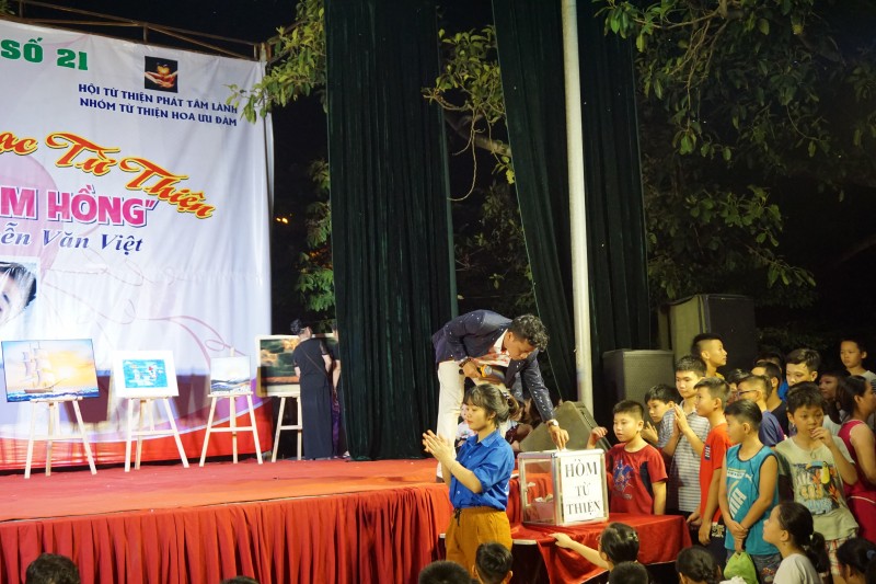 Gần 195 triệu đồng giúp “giữ lấy trái tim hồng cho Việt”