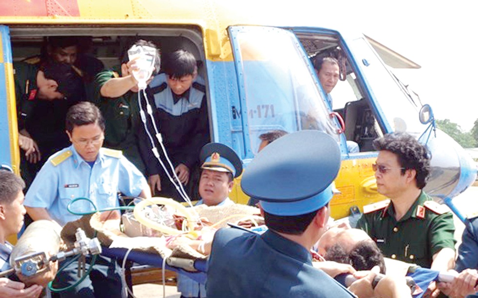 Bước tiến mới - cấp cứu bằng trực thăng - Ảnh 4. Bước tiến mới - cấp cứu bằng trực thăng - Ảnh 4.