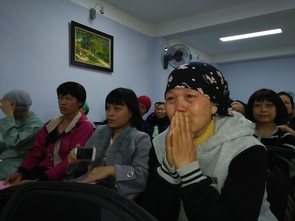 Bệnh nhân xúc động được tổ chức ngày 8.3