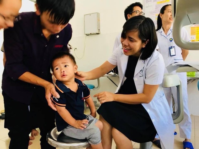 TS.BS Phạm Thị Việt Dung: Phẫu thuật tạo hình thẩm mỹ không đơn giản là nâng mũi, nâng ngực, cắt mí... - Ảnh 3.