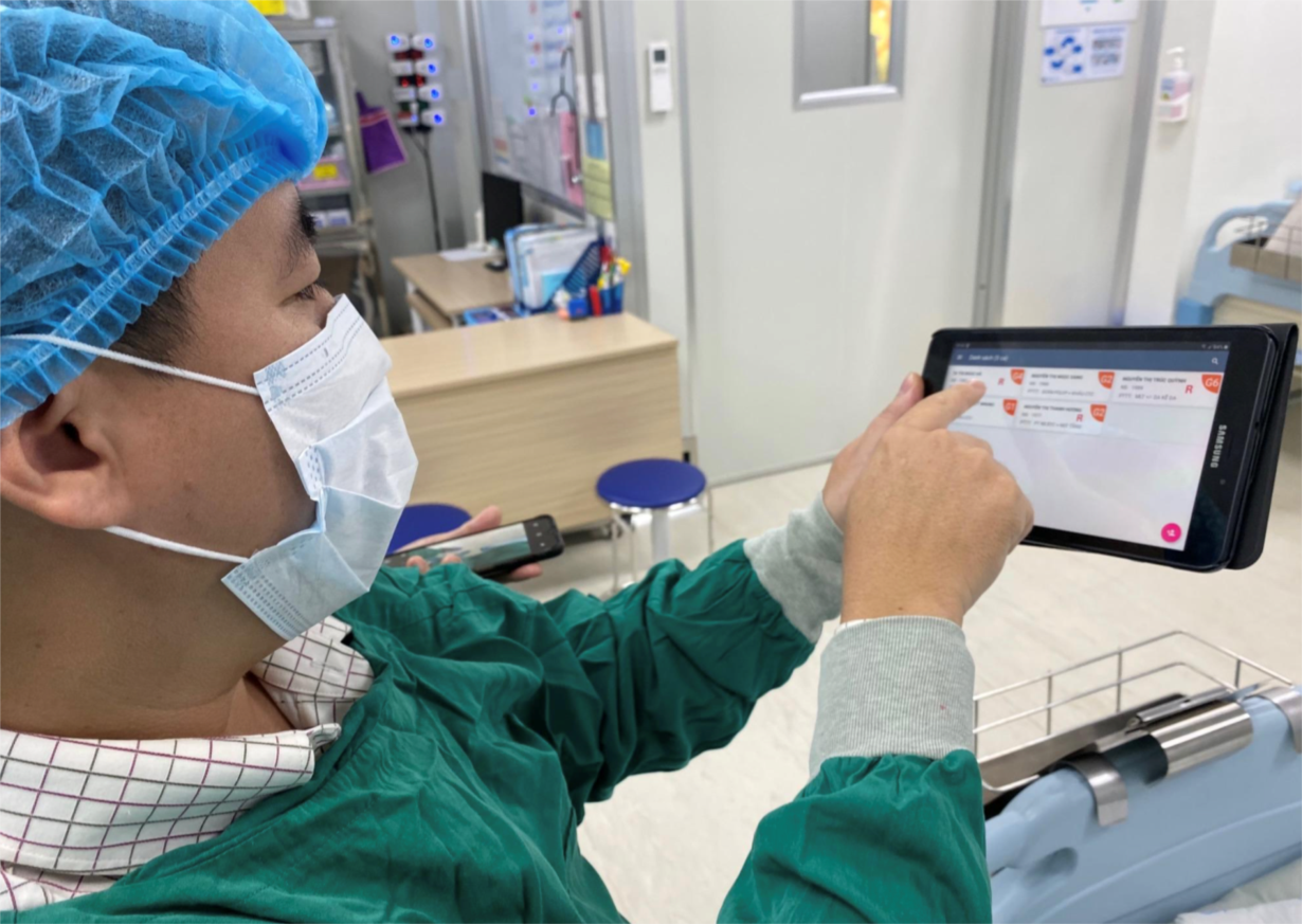 Người bệnh tự nhận diện mình ngay tại phòng mổ, tránh nhầm lẫn bệnh nhân 5 nguoi-benh-tu-nhan-dien-minh-ngay-tai-phong-mo-tranh-nham-lan-benh-nhan-5