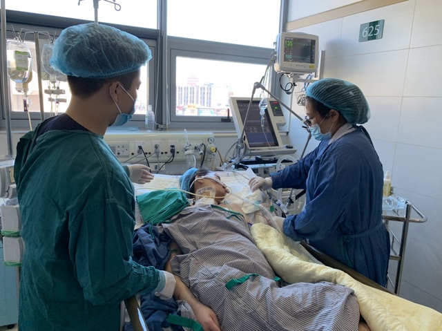 Sởn da gà tình cảnh người phụ nữ bị vi khuẩn ăn mòn cơ thể đến nguy kịch - 2